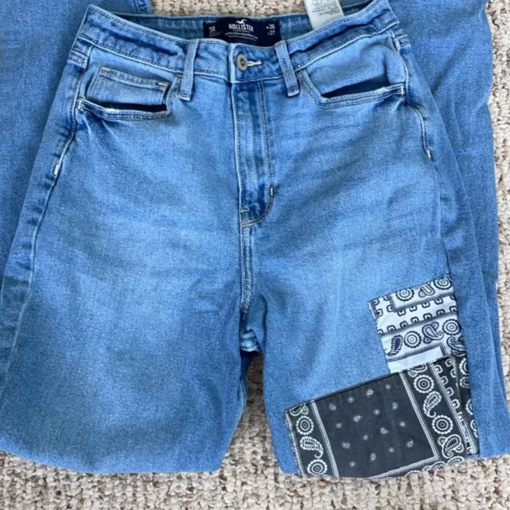 Hollister Bandana Patch Ultra High Rise Mom Vintage Stretch Jeans 26W